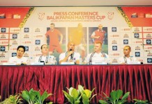 Legenda Arsenal dan Liverpool Hadir di Balikpapan Master Cup 2017
