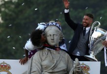 Video, Ramos Kesal Dengan Ulah Penyusup di Tengah Pesta Madrid