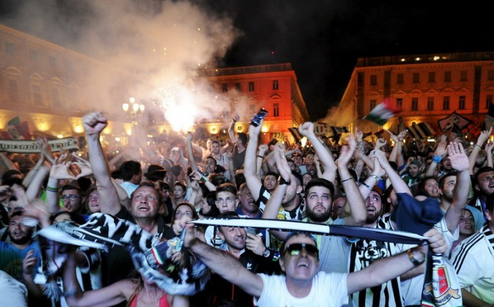 Kembali Ke Turin, Tak Ada Sambutan Meriah Untuk Skuad Juventus Kembali Ke Turin, Tak Ada Sambutan Meriah Untuk Skuad Juventus