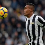 Allegri Menyebut Penampilan Alex Sandro Belum Maksimal